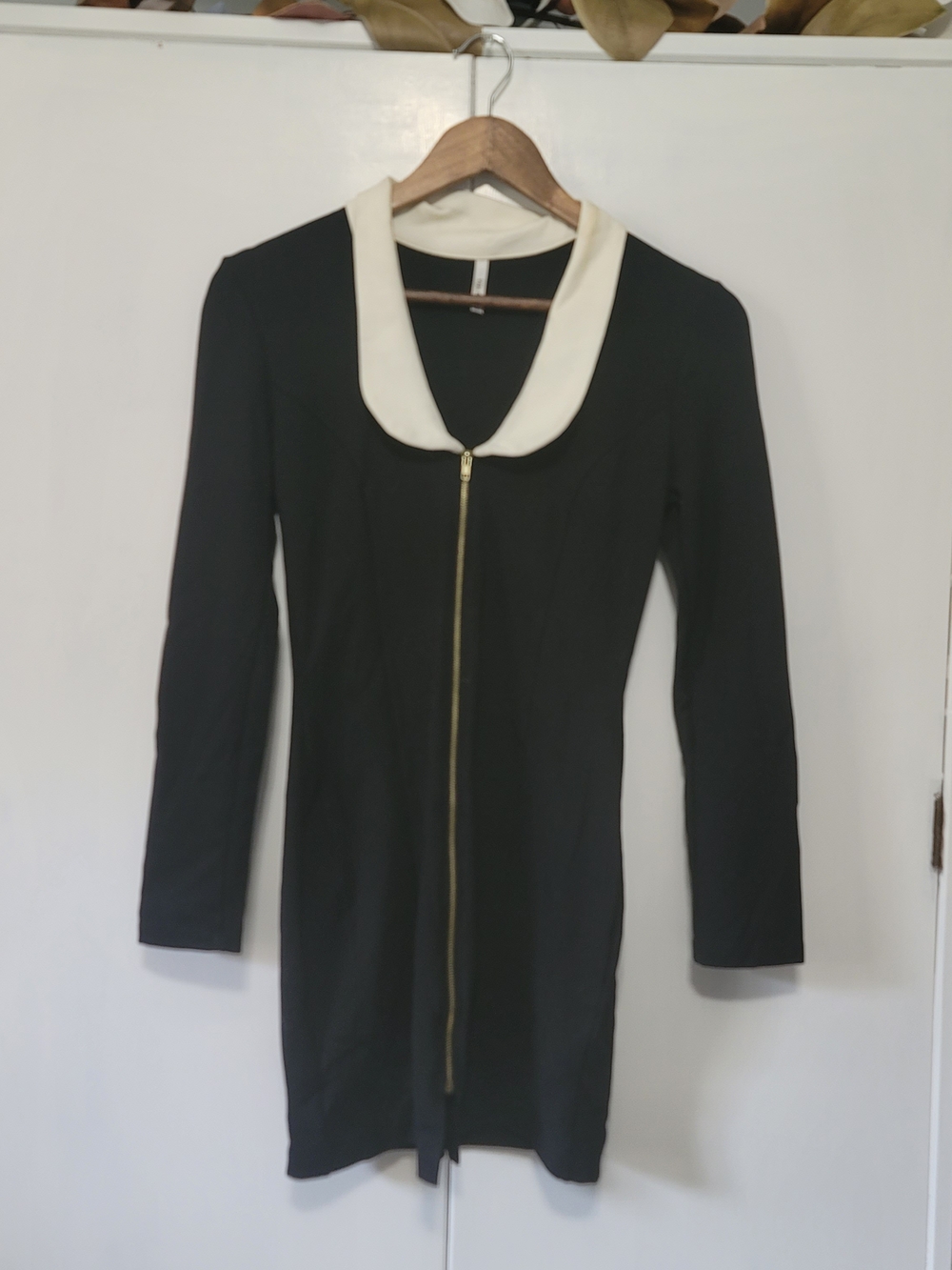 Black Long-Sleeve Dress with White  Collar and Front Zip